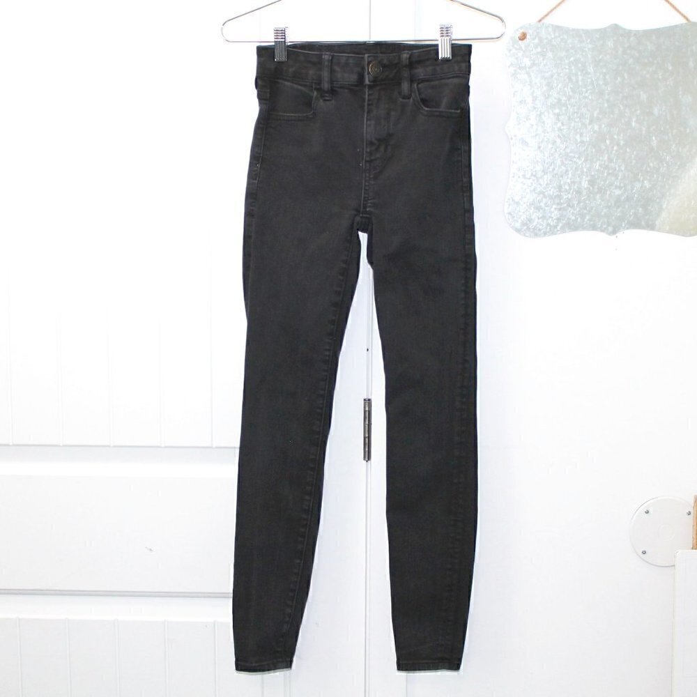 Black American Eagle Skinny Jeans with NE(X)T LEVEL STRETCH